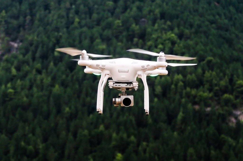 Le guide des drones pour les randonneurs passionnés